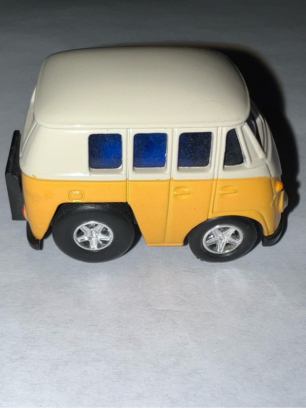 Genuine Volkswagen Yellow Zoomie Pull N Go Bus Mini DRG-019-957